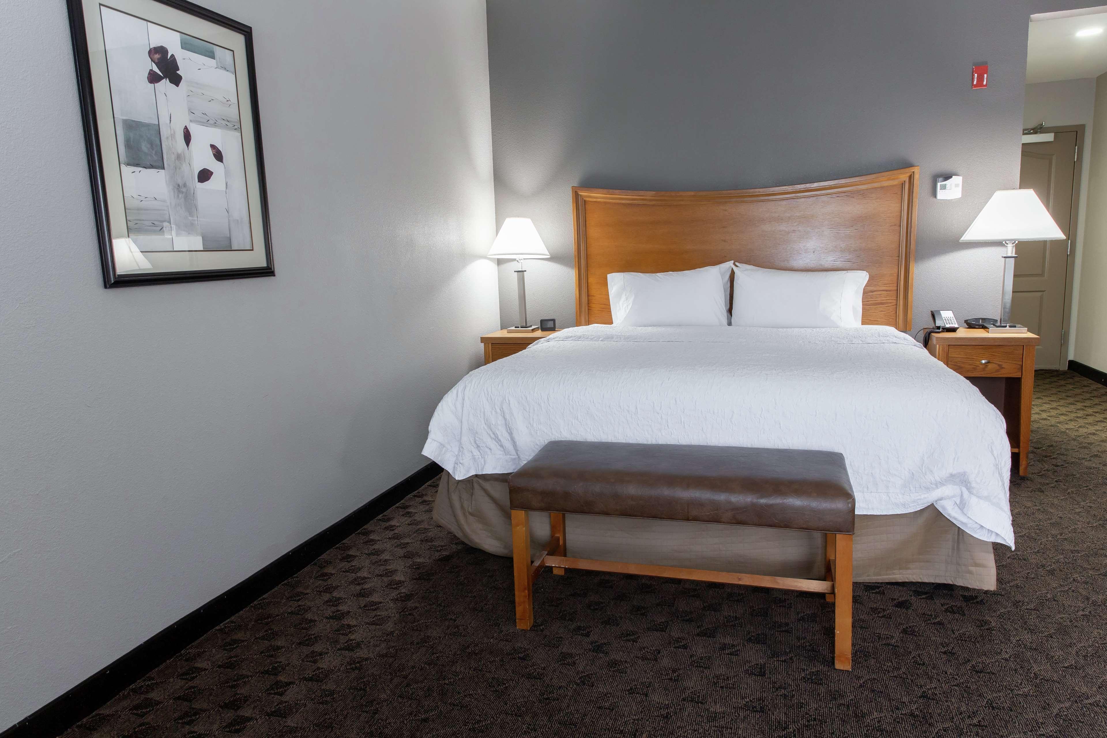 Hampton Inn & Suites Chesapeake-Square Mall Eksteriør billede