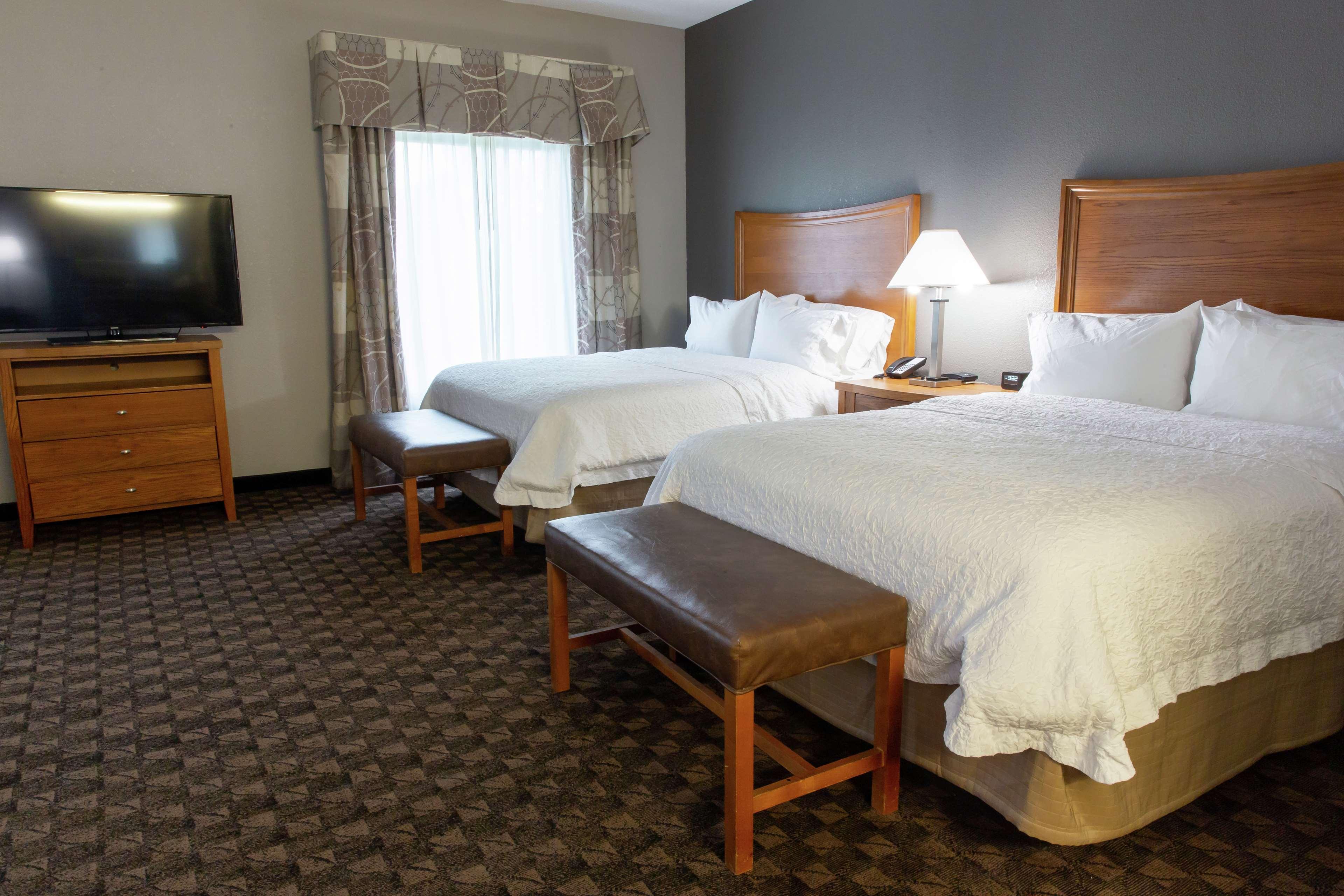 Hampton Inn & Suites Chesapeake-Square Mall Eksteriør billede