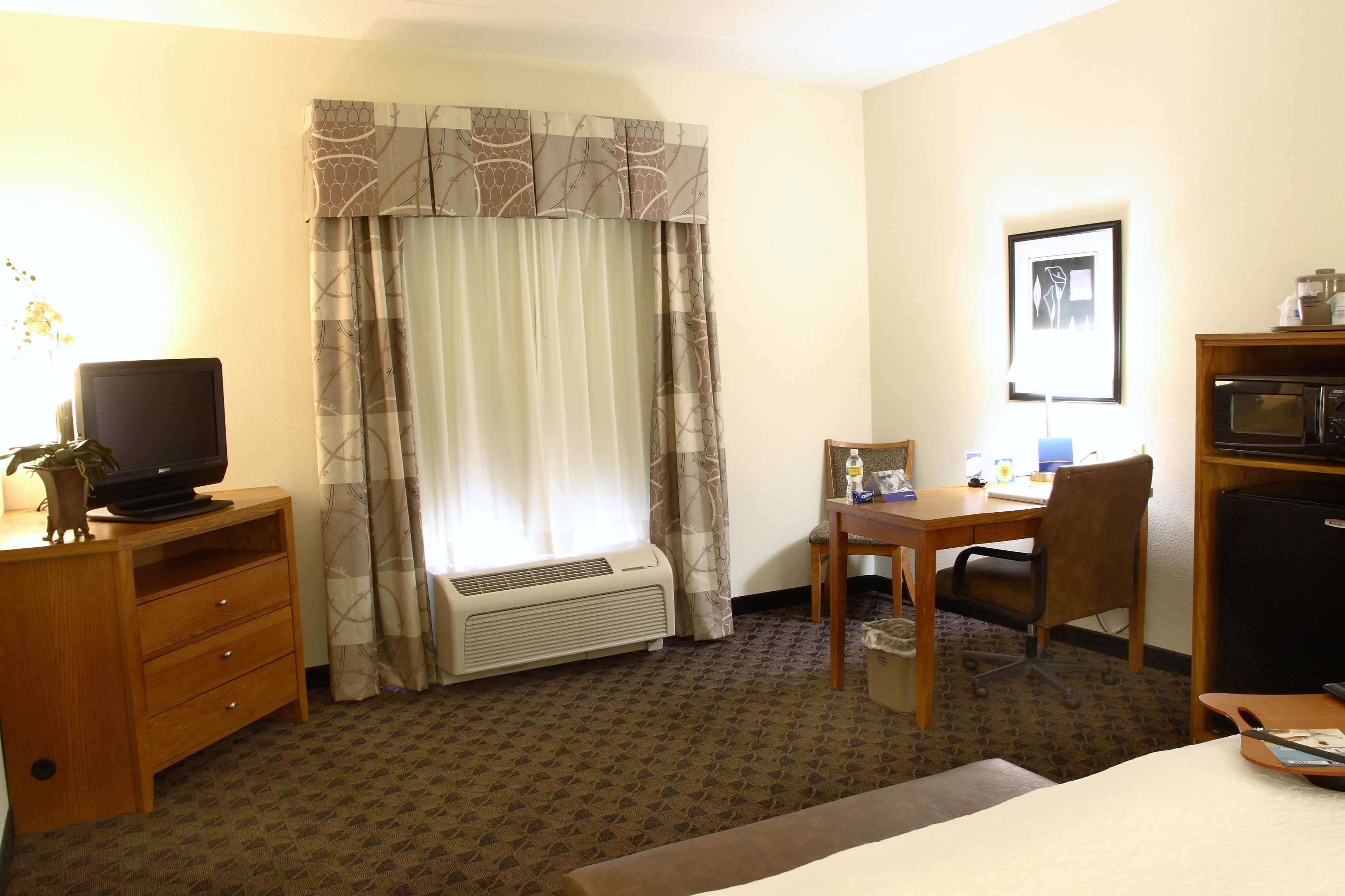 Hampton Inn & Suites Chesapeake-Square Mall Værelse billede