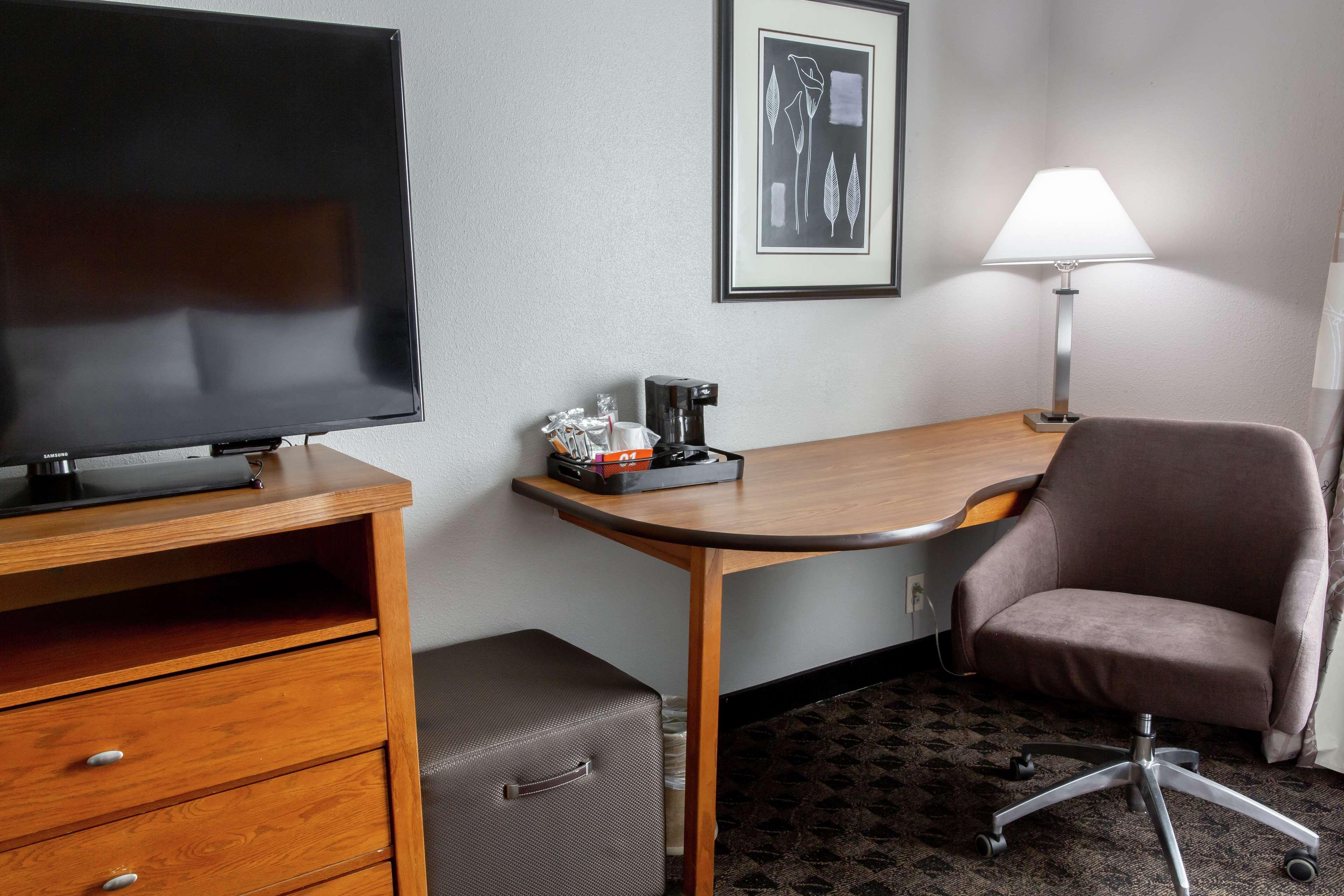 Hampton Inn & Suites Chesapeake-Square Mall Eksteriør billede