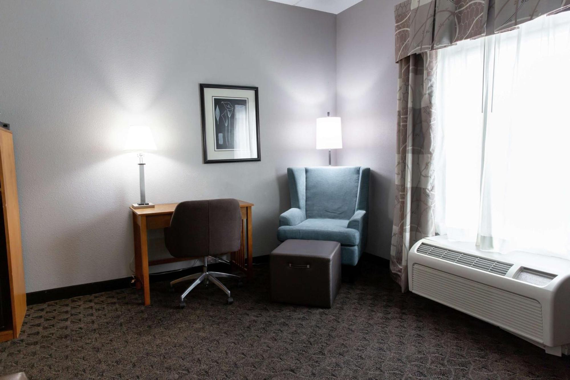 Hampton Inn & Suites Chesapeake-Square Mall Eksteriør billede