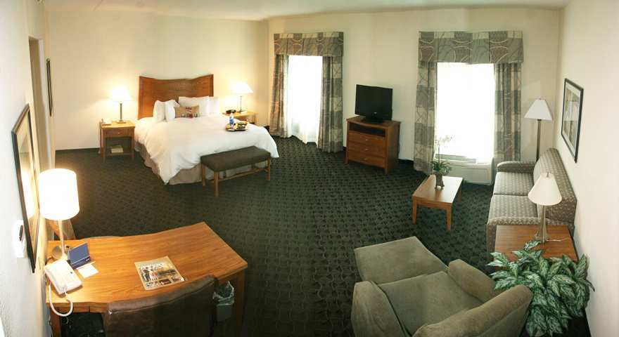 Hampton Inn & Suites Chesapeake-Square Mall Værelse billede